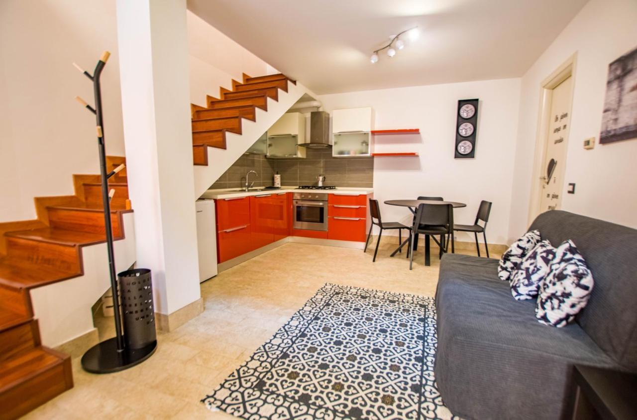 Ferienwohnung La Casa Di Lu Triest Exterior foto